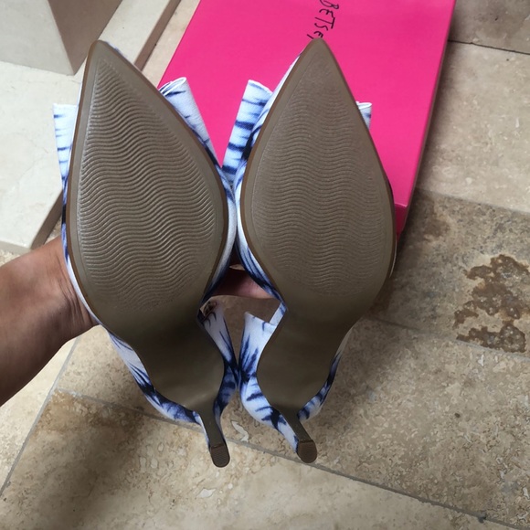 BESTSEY JOHNSON RIBBON HEELS - Picture 3 of 5